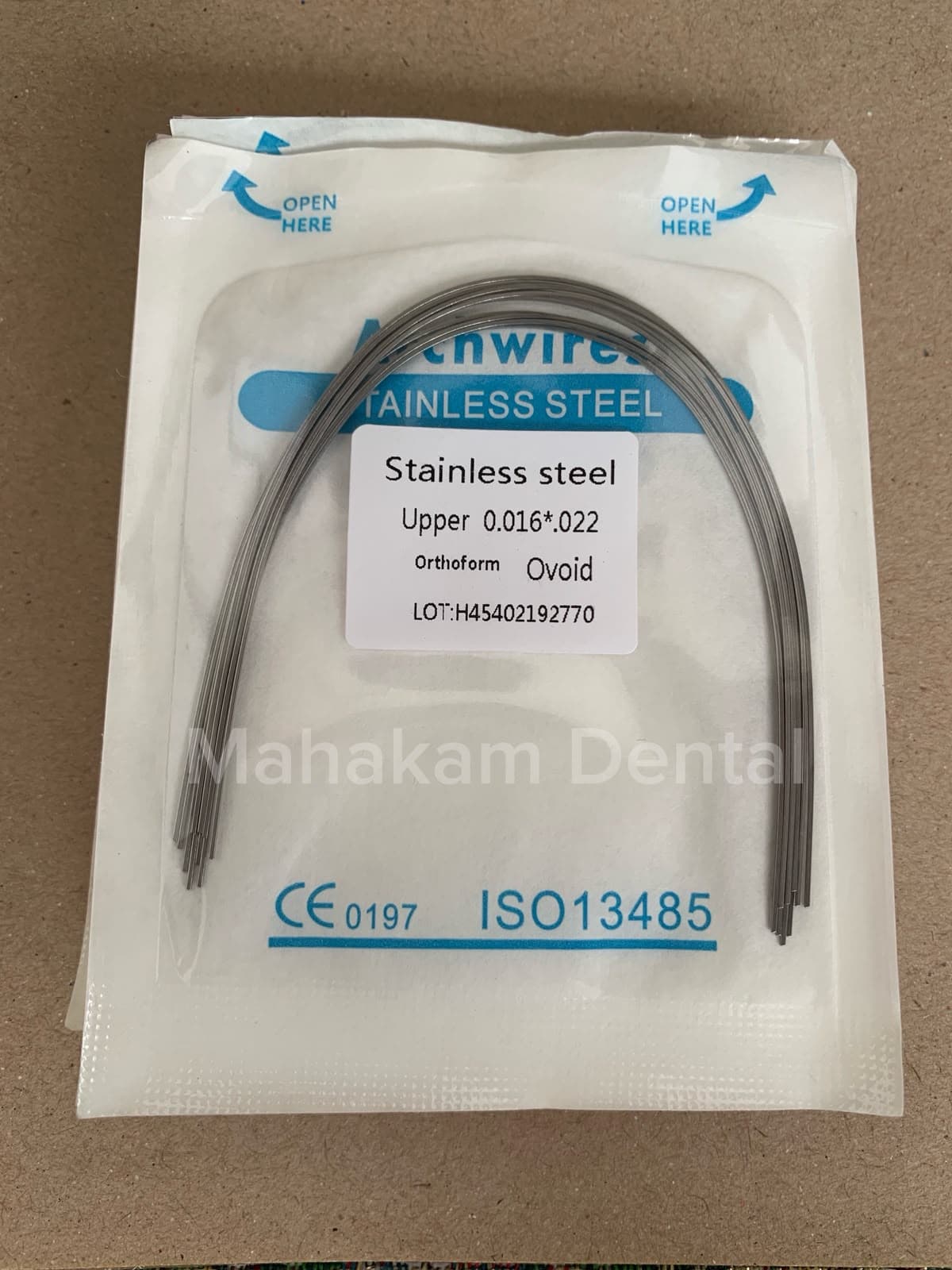 ArchWire SS Rectangular Upper 016x022